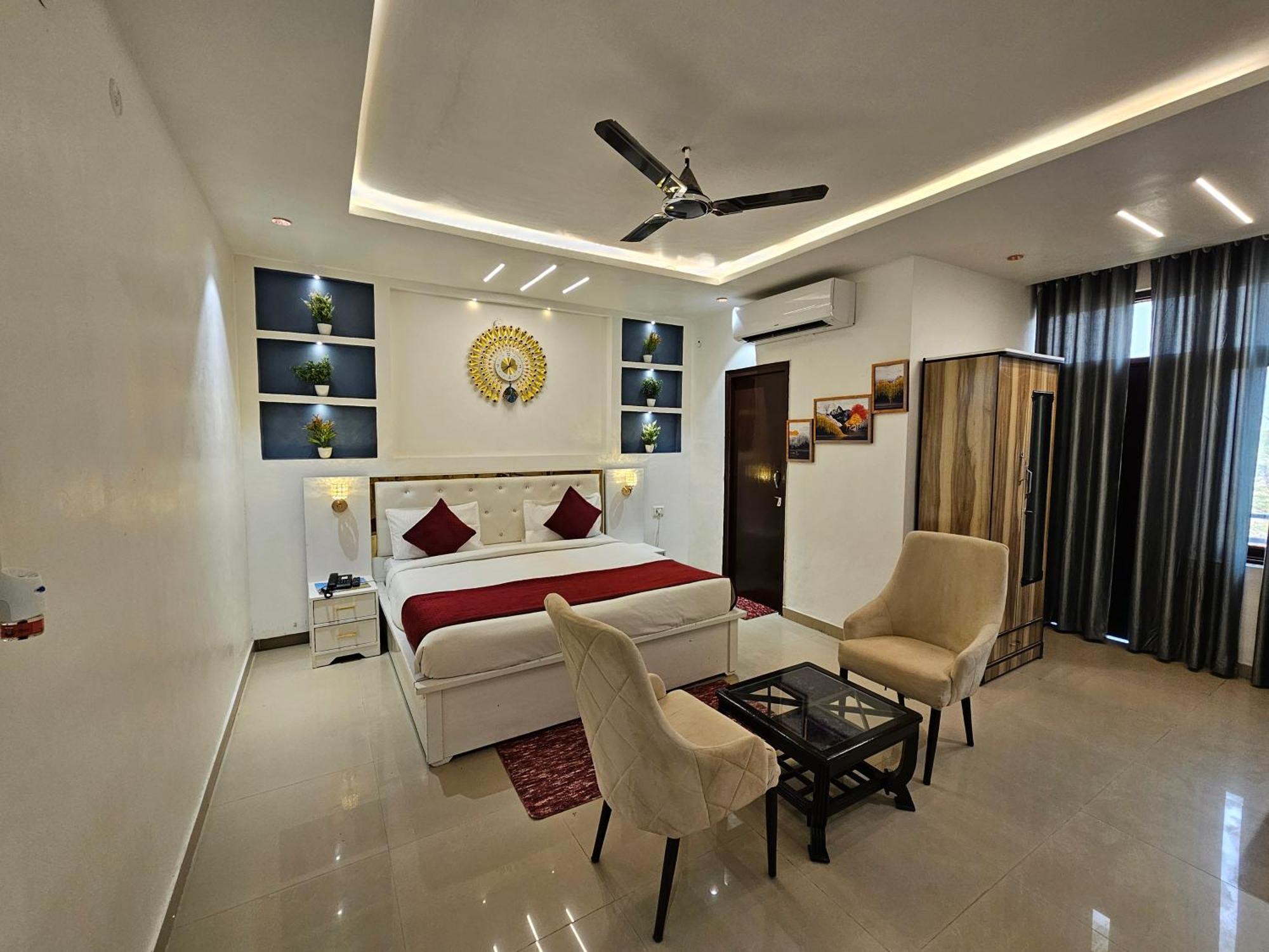 Elegance Resort Vrindāvan Exterior foto