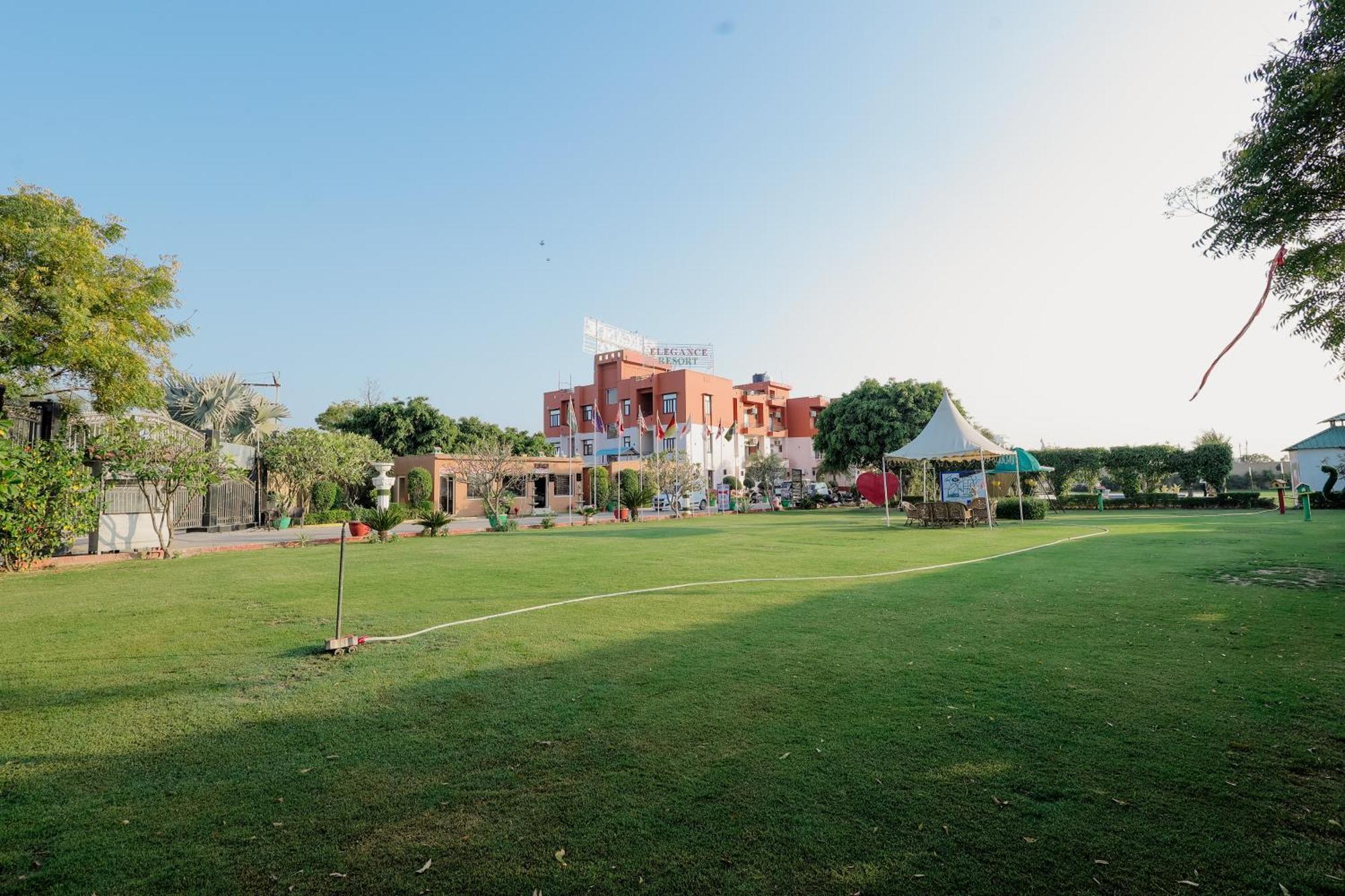 Elegance Resort Vrindāvan Exterior foto